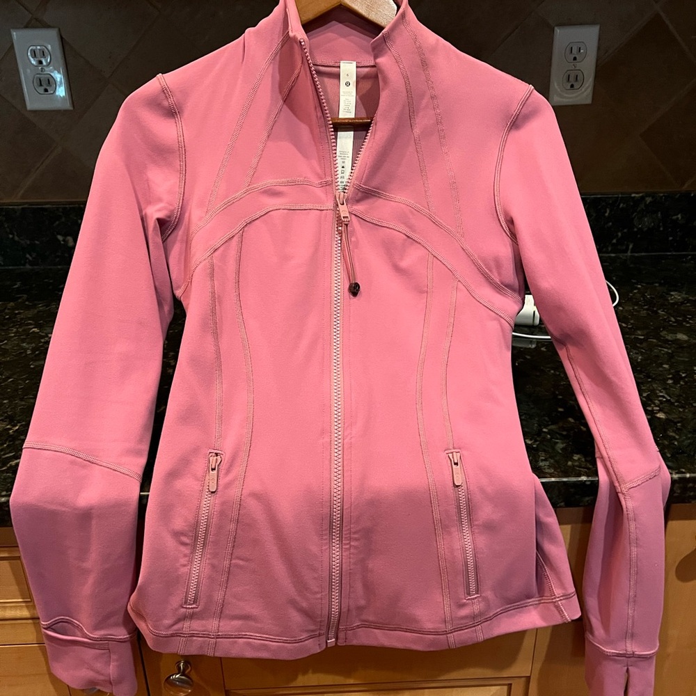 LuLulemon Define Jacket = brand new and only worn once. Pinkish-Lavender color.